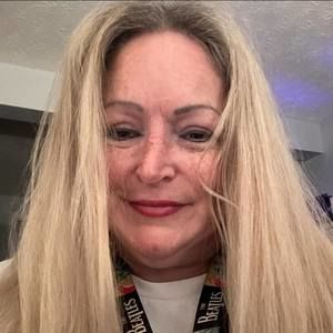 Meet your Posher, Stacey